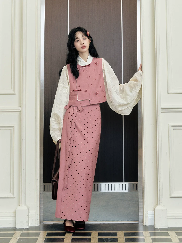 Hua Shuying 花疏影 Scattered Flowers Modern Wei Ming Jiaoling Ru Top & Mini Mamian Skirt Set - Image 5