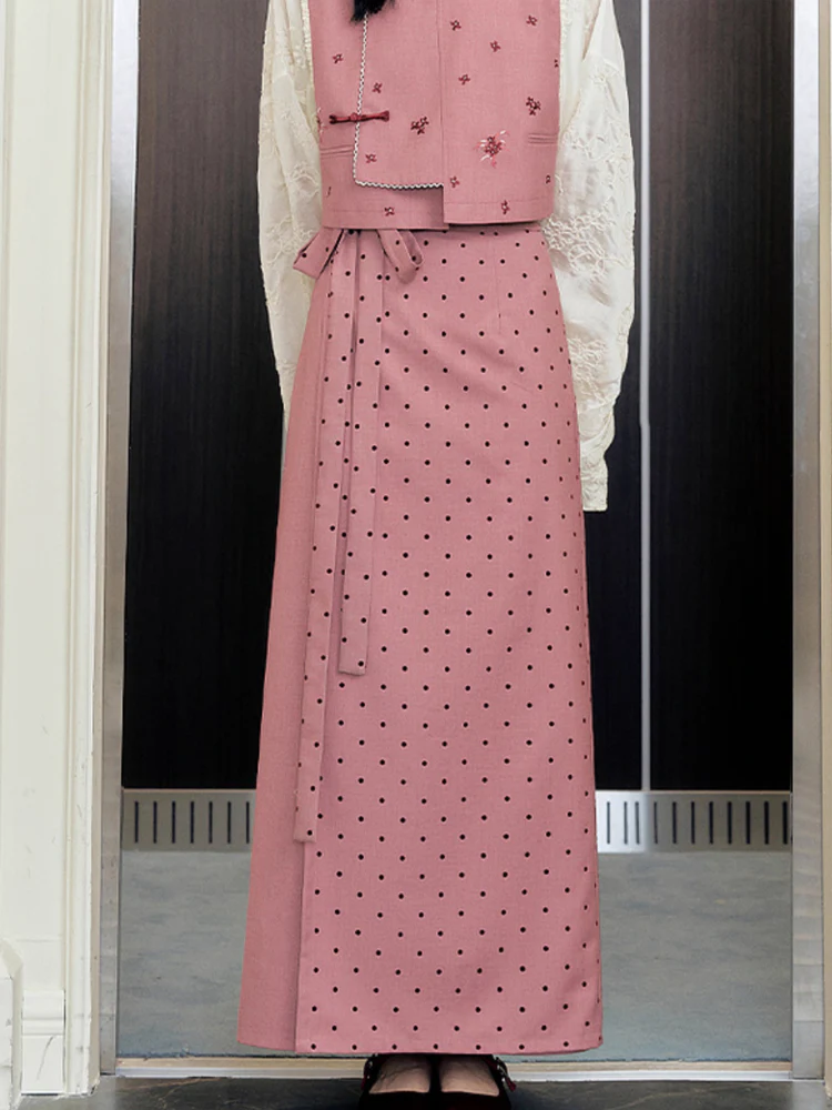 Hua Shuying 花疏影 Scattered Flowers Modern Wei Ming Jiaoling Ru Top & Mini Mamian Skirt Set - Image 6