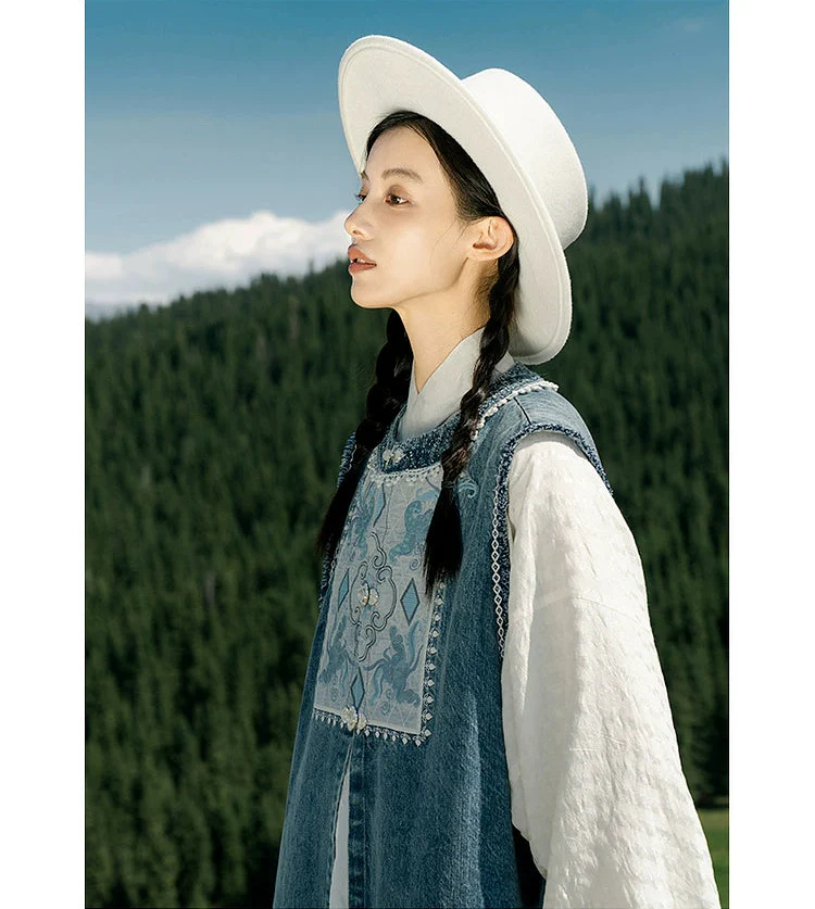 Huan Ying 幻影 Phantom Modernized Ming Dynasty Changshan Top Bijia Vest & Mamian Skirt Set - Image 13