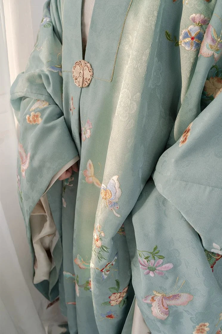 Bai Die 百蝶 Hundred Butterflies Late Ming Dynasty Embroidered Pifeng Jacket - Image 6