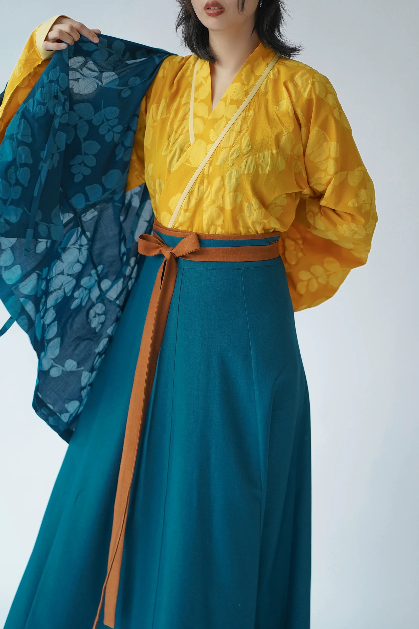 I'm Blue 蓝倒我了 Modernized Jin Dynasty Cotton Jiaoling Poqun Ruqun Set - Image 8