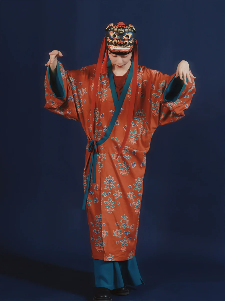 Ji Xiang 吉祥 Auspicious Modernized WeiJin Cotton Danyi Robe & Ruqun Set - Image 6
