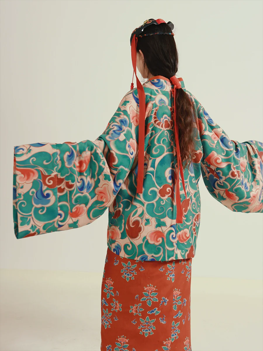 Ji Xiang 吉祥 Auspicious Modernized WeiJin Cotton Danyi Robe & Ruqun Set - Image 9