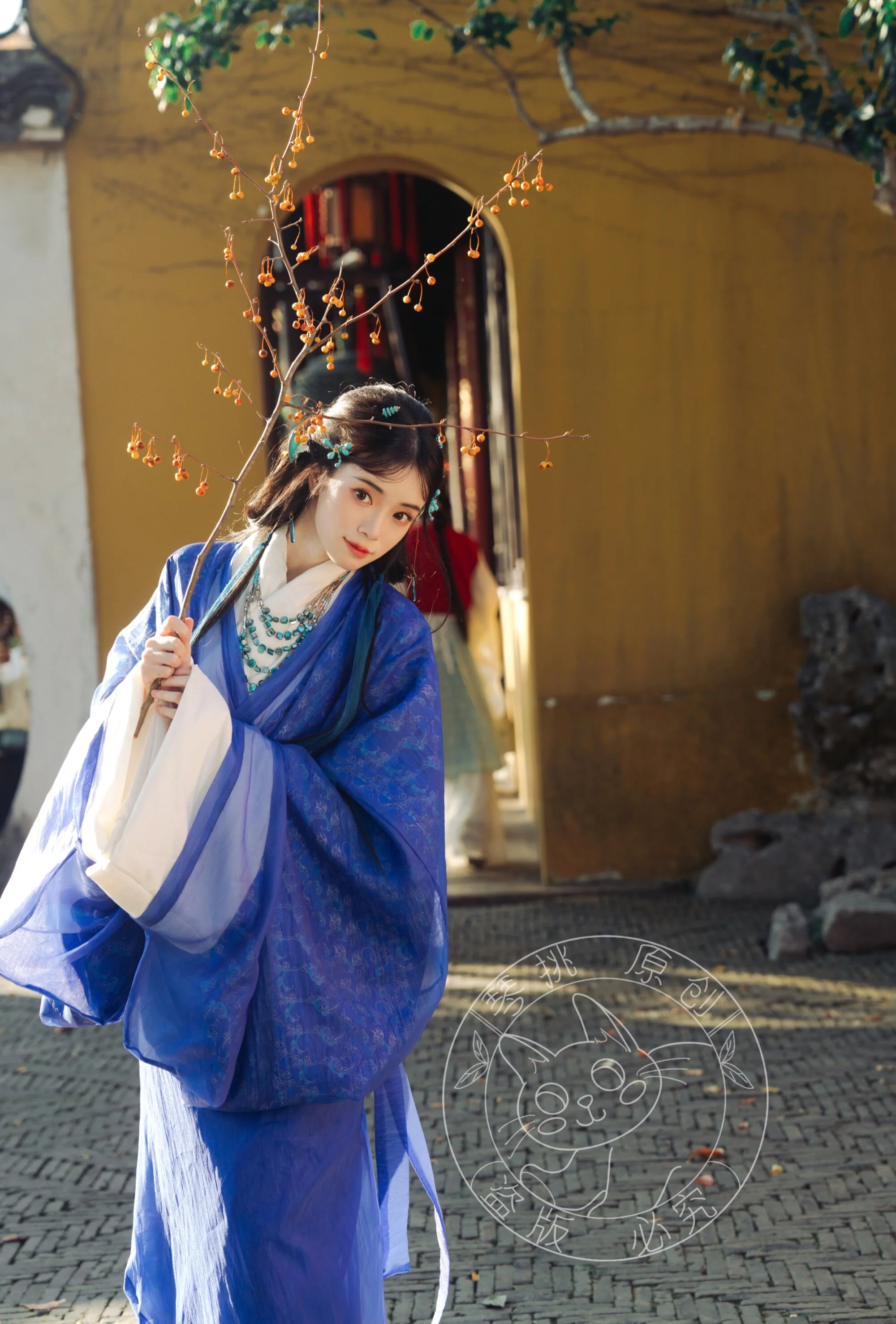 Jiangmen 江门 Han Dynasty Mawang Tomb Restoration Quju Curved Hem Robe Set - Image 19
