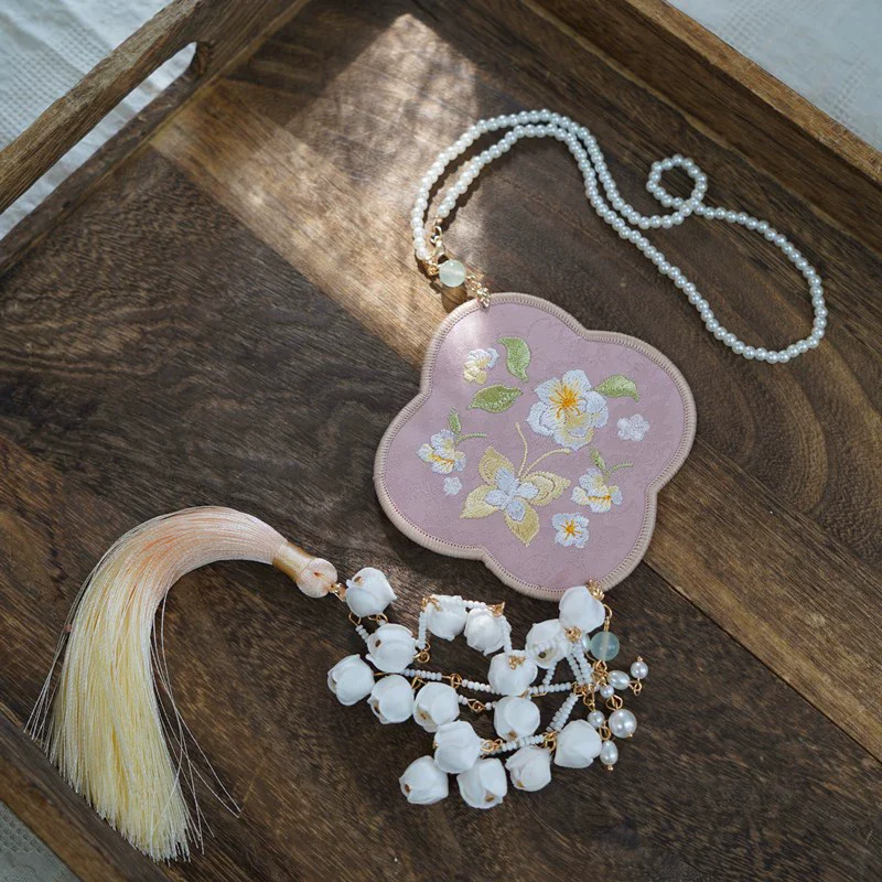 Jiangnan Lü 江南绿 Lily of the Valley Jinbu Skirt Waist Charm - Image 10