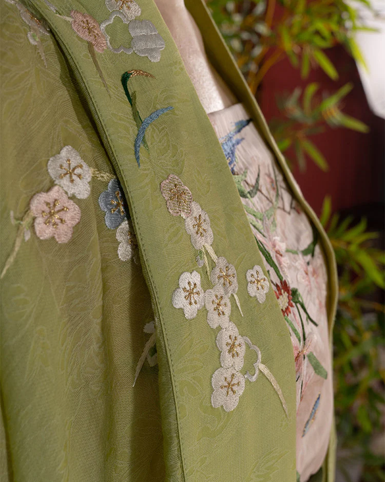 Jiao Se 皎瑟 Bright Zither Song Dynasty Tomb Restoration Embroidered Feijixiu Duanshan Short Top - Image 2