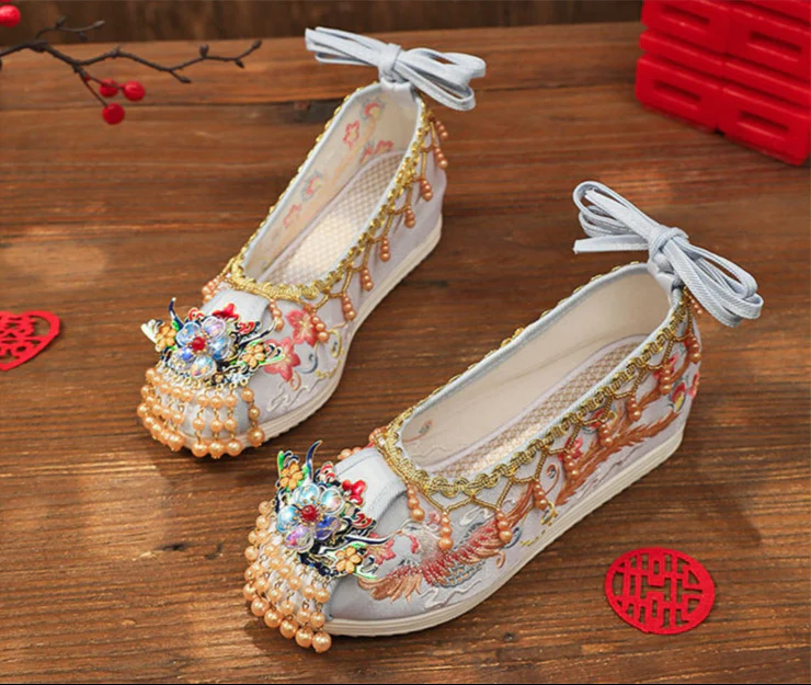 Jin Fenghuang 金凤凰 Golden Phoenix Song Ming Embroidered Cloud Head Shoes - Image 10