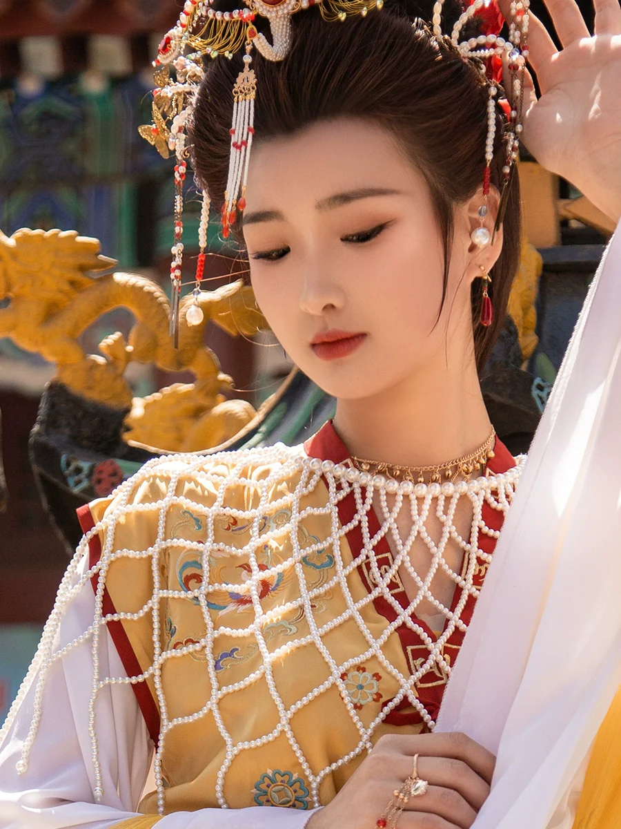 Jing Min 敬敏 Pearl Yunjian Cloud Collar Hanfu & Qipao Shawl - Image 2