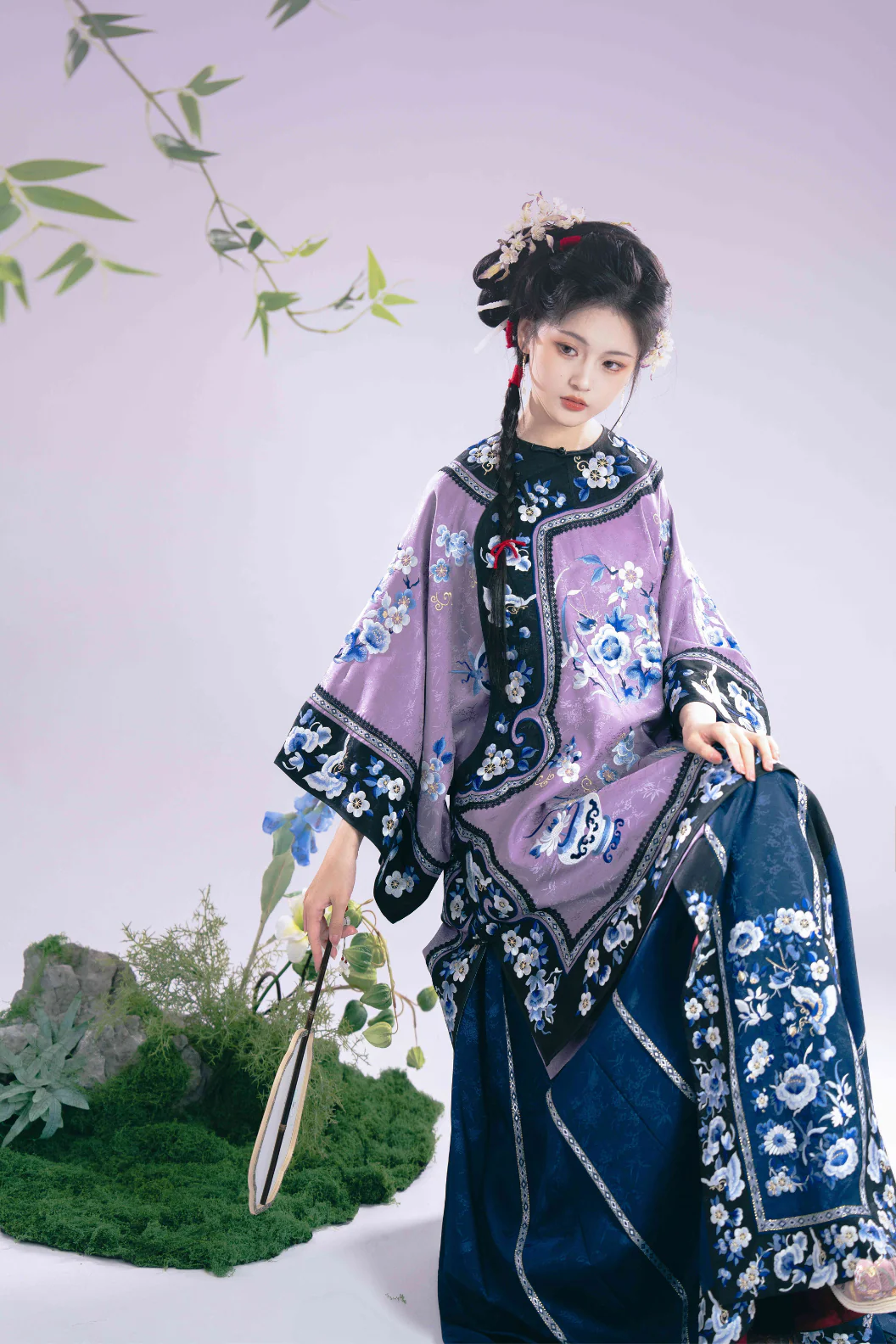 Jing Wen 静雯 Qing Dynasty Han Woman's Cloud Collar Embroidered Porcelain Top & Mamian Set - Image 16