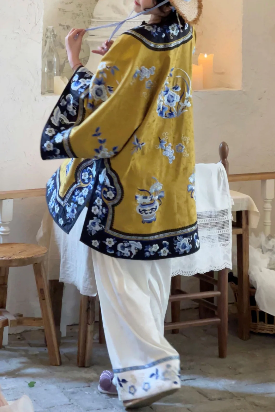 Jing Wen 静雯 Qing Dynasty Han Woman's Cloud Collar Embroidered Porcelain Top & Mamian Set - Image 19