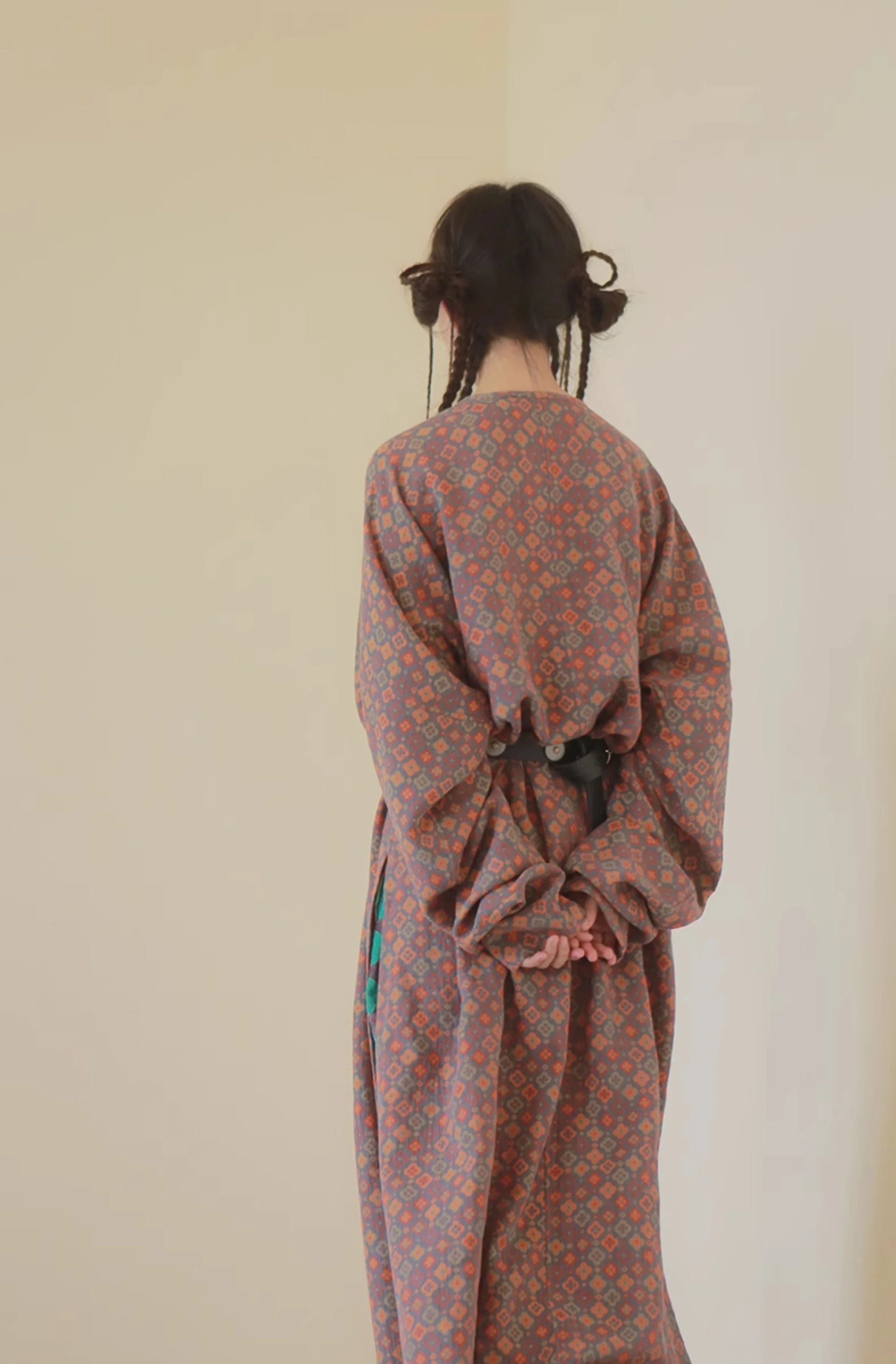 Jingjie Huashu 荆芥花束 Cat Mint Bouquet Modernized Tang Double Sided Cotton Jacquard Yuanlingpao Robe Set - Image 10
