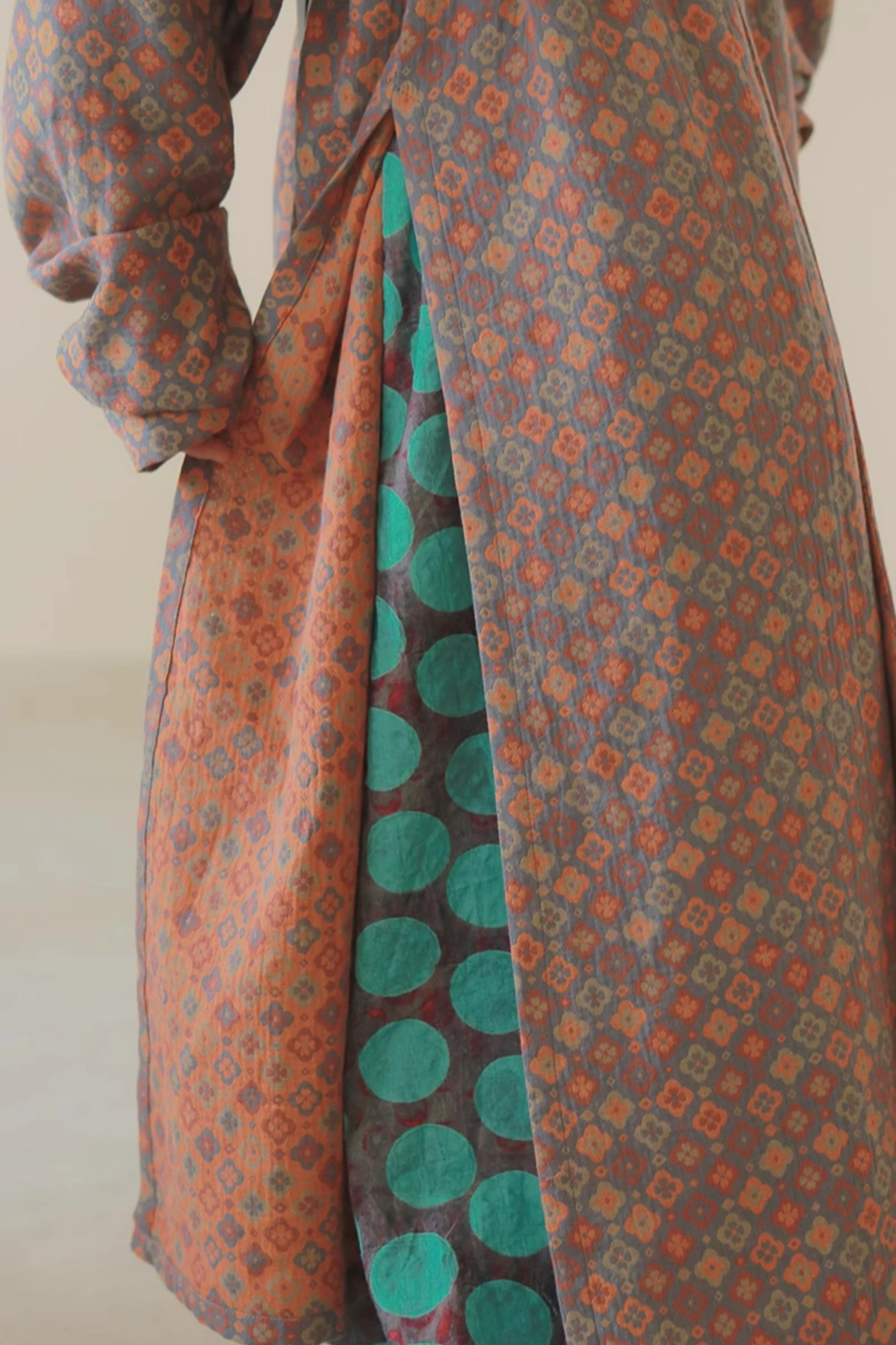 Jingjie Huashu 荆芥花束 Cat Mint Bouquet Modernized Tang Double Sided Cotton Jacquard Yuanlingpao Robe Set - Image 9
