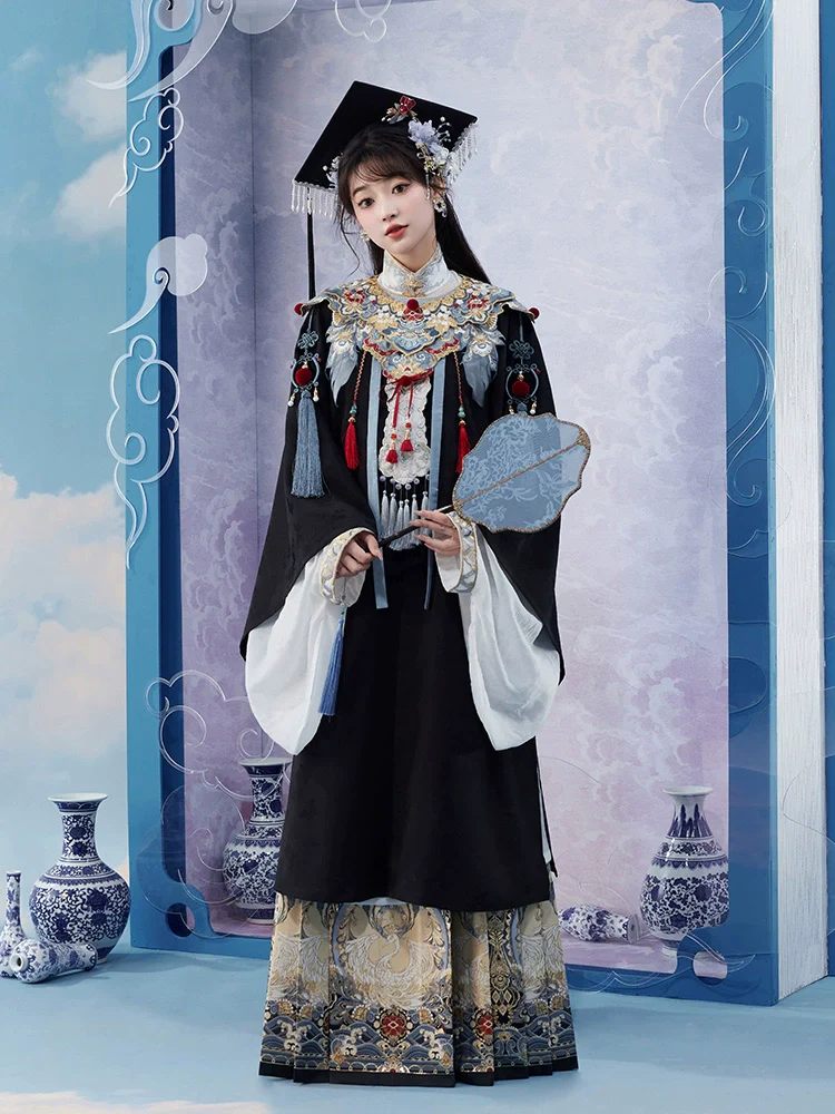 Junxin Lingyun 君心凌云 Reaching Clouds Modernized Ming Dynasty Cloud Collar Set - Image 3