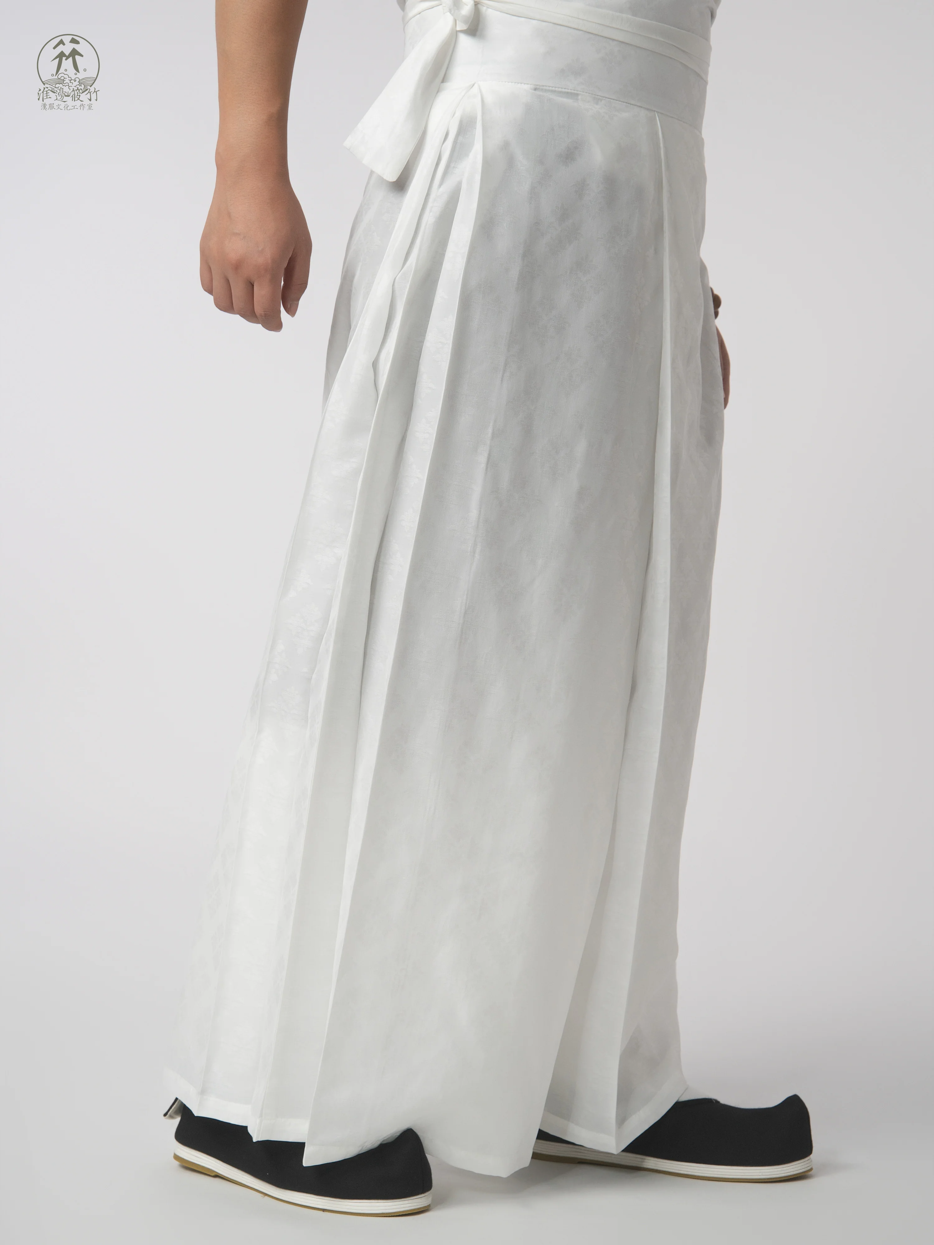 Kuo Tui 阔腿 Wide Leg Men's Song Dynasty Hedangku Open-Crotch Pants - Image 9