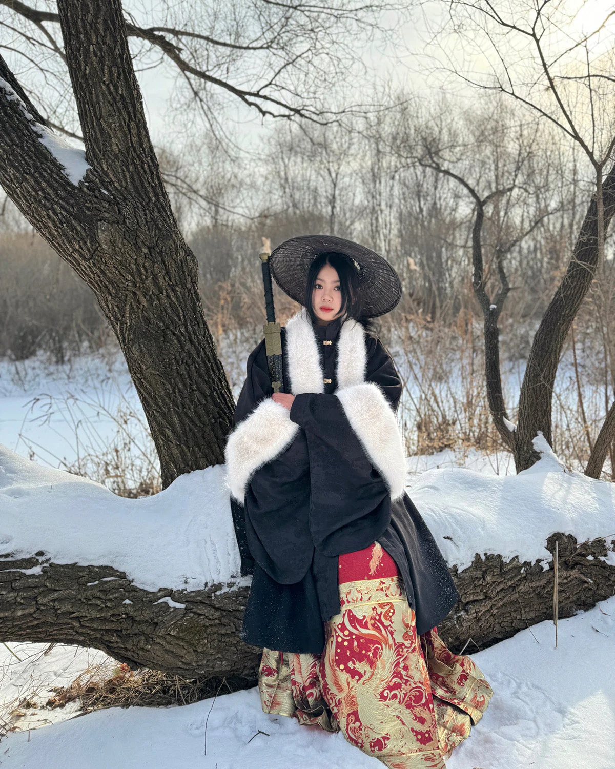 Li Luo 梨落 Pear Blossom Ming Dynasty Plus Size Pifeng Faux Fur Coat & Changshan Long Top Set - Image 7