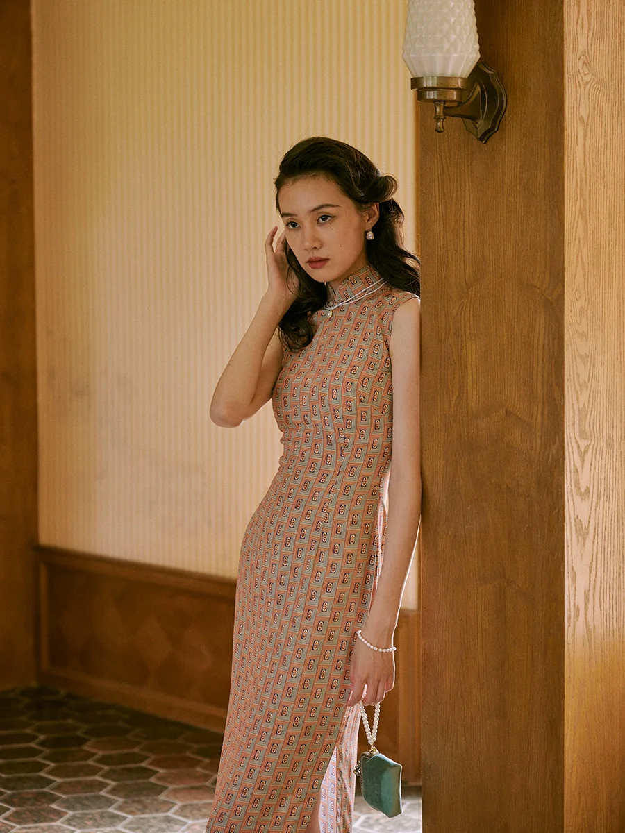 Li Sha 丽莎 Lisa 1940s Midcentury Geometric Sleeveless Daily Qipao - Image 3