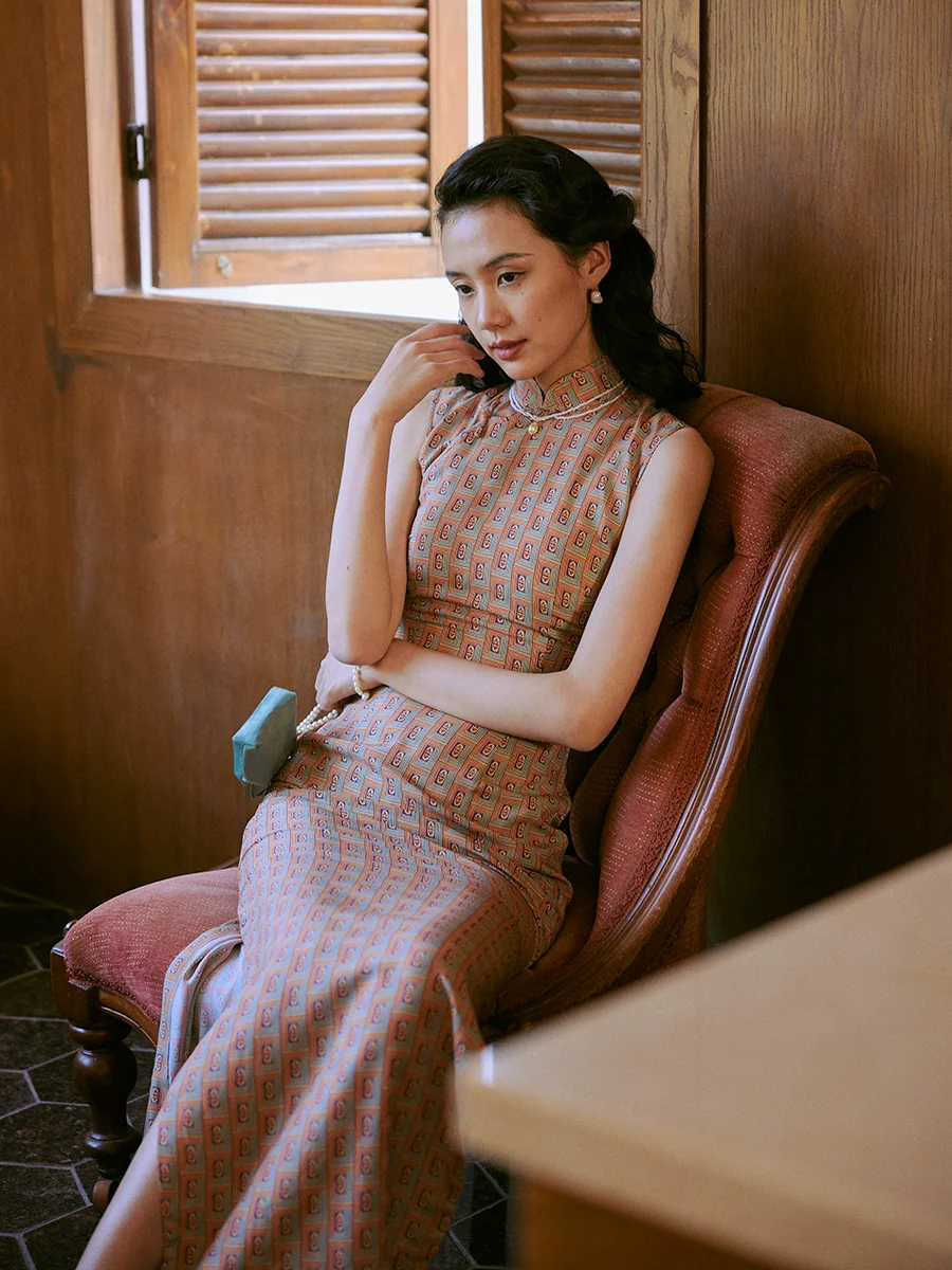 Li Sha 丽莎 Lisa 1940s Midcentury Geometric Sleeveless Daily Qipao - Image 4