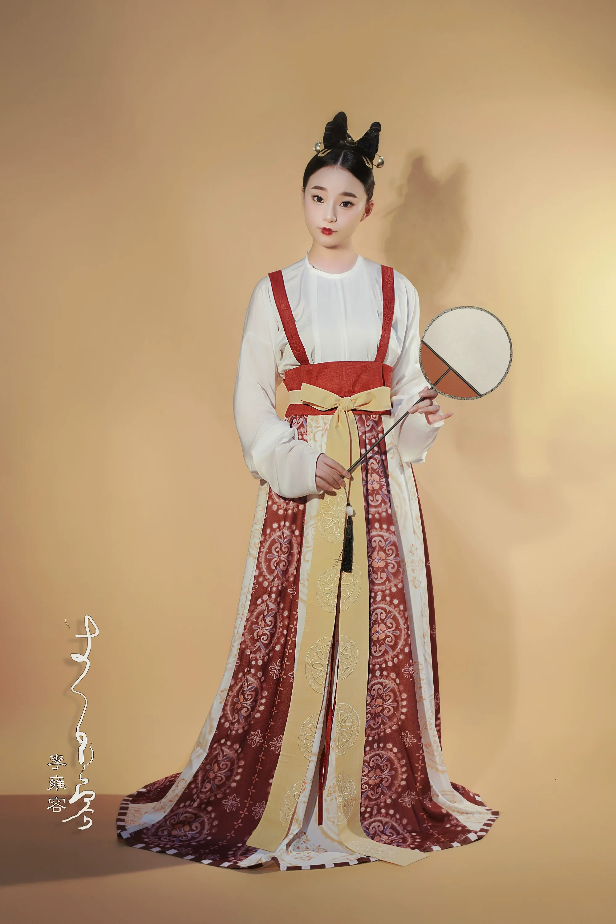 Li Yongrong 李雍容 Poem of the Northern Southern Dynasties Restoration Ruqun - Image 5