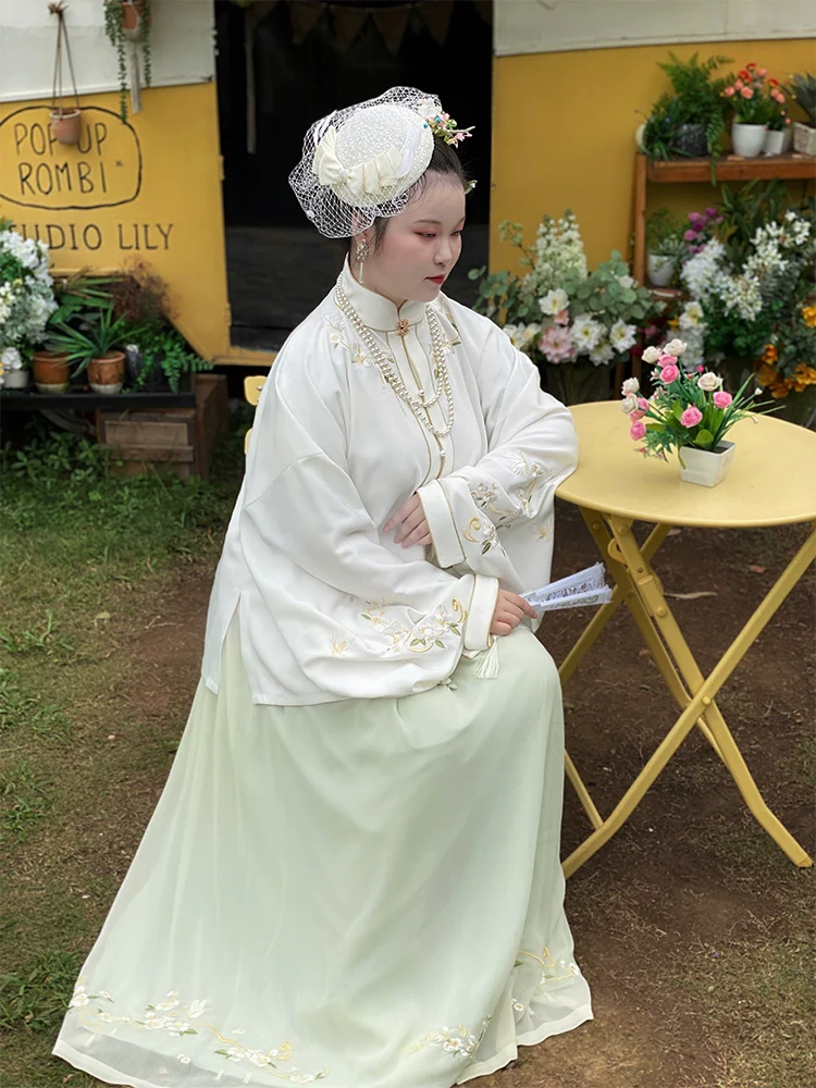 Liling Hudie 立领蝴蝶 Butterfly Standing Collar Plus Sized Ming Shirt - Image 4