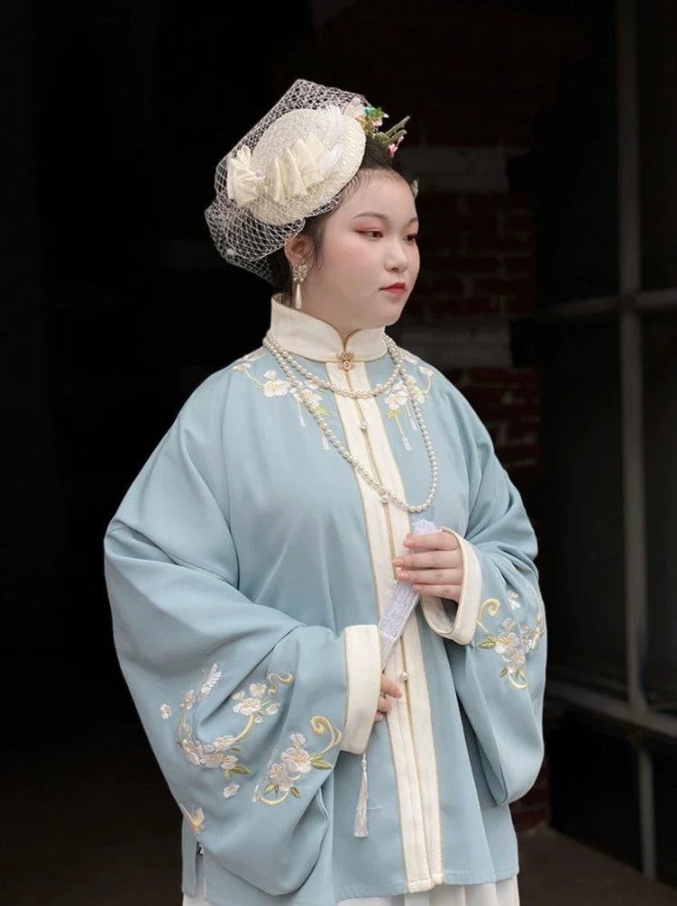 Liling Hudie 立领蝴蝶 Butterfly Standing Collar Plus Sized Ming Shirt - Image 6