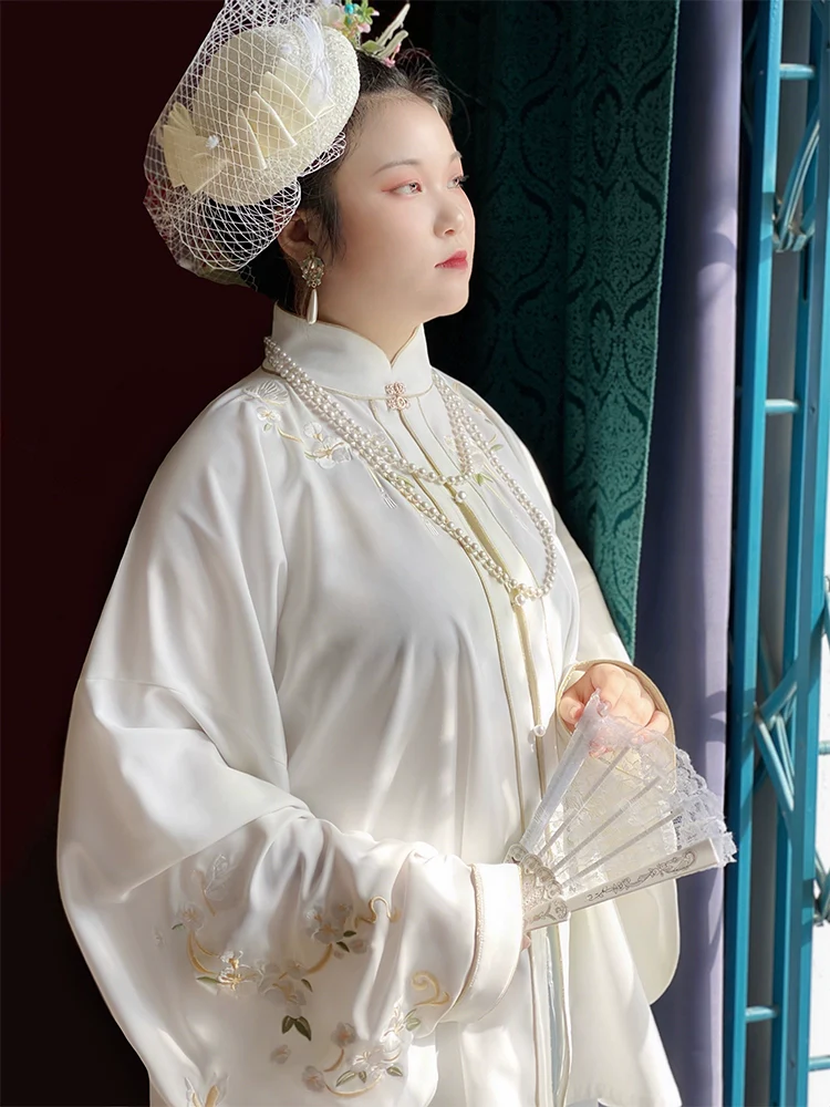 Liling Hudie 立领蝴蝶 Butterfly Standing Collar Plus Sized Ming Shirt - Image 7