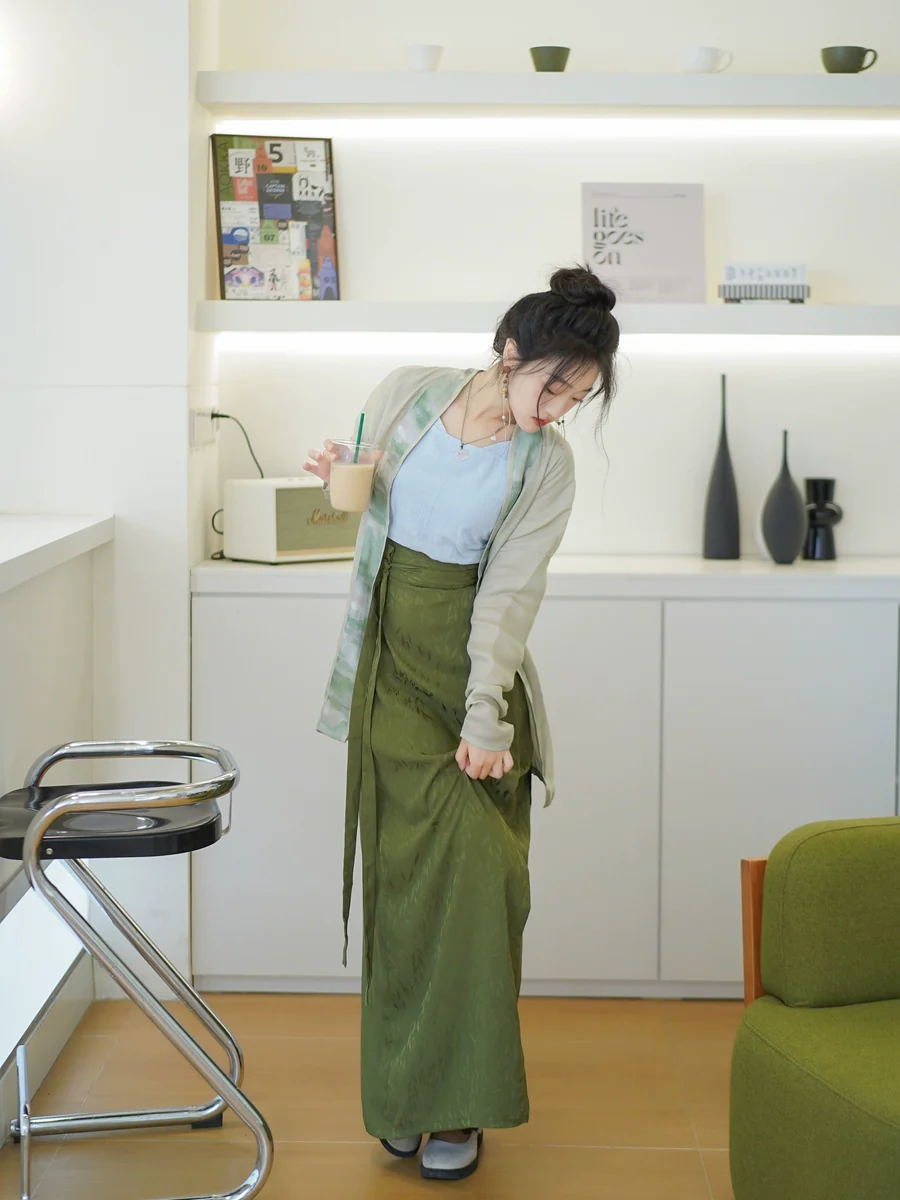 Liu Ye 柳叶 Willow Leaf Song Dynasty Satin Liangpianqun Two Panel Skirt - Image 3