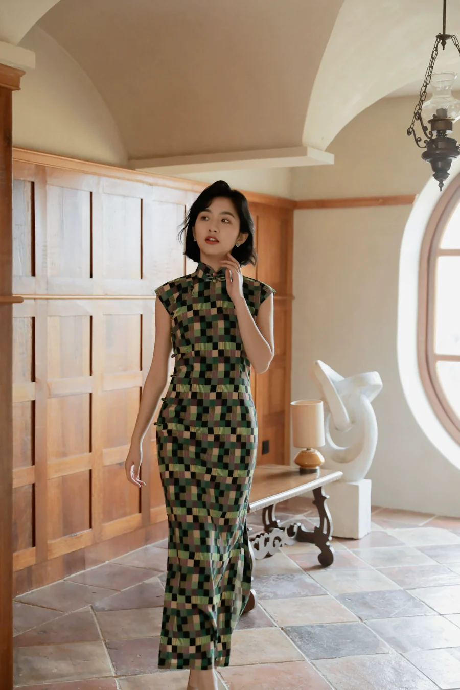Liuli 琉璃 Retro Late 1930s Cap Sleeve Summer Qipao - Image 6