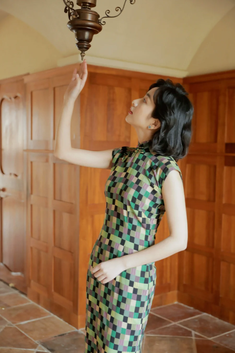 Liuli 琉璃 Retro Late 1930s Cap Sleeve Summer Qipao - Image 7