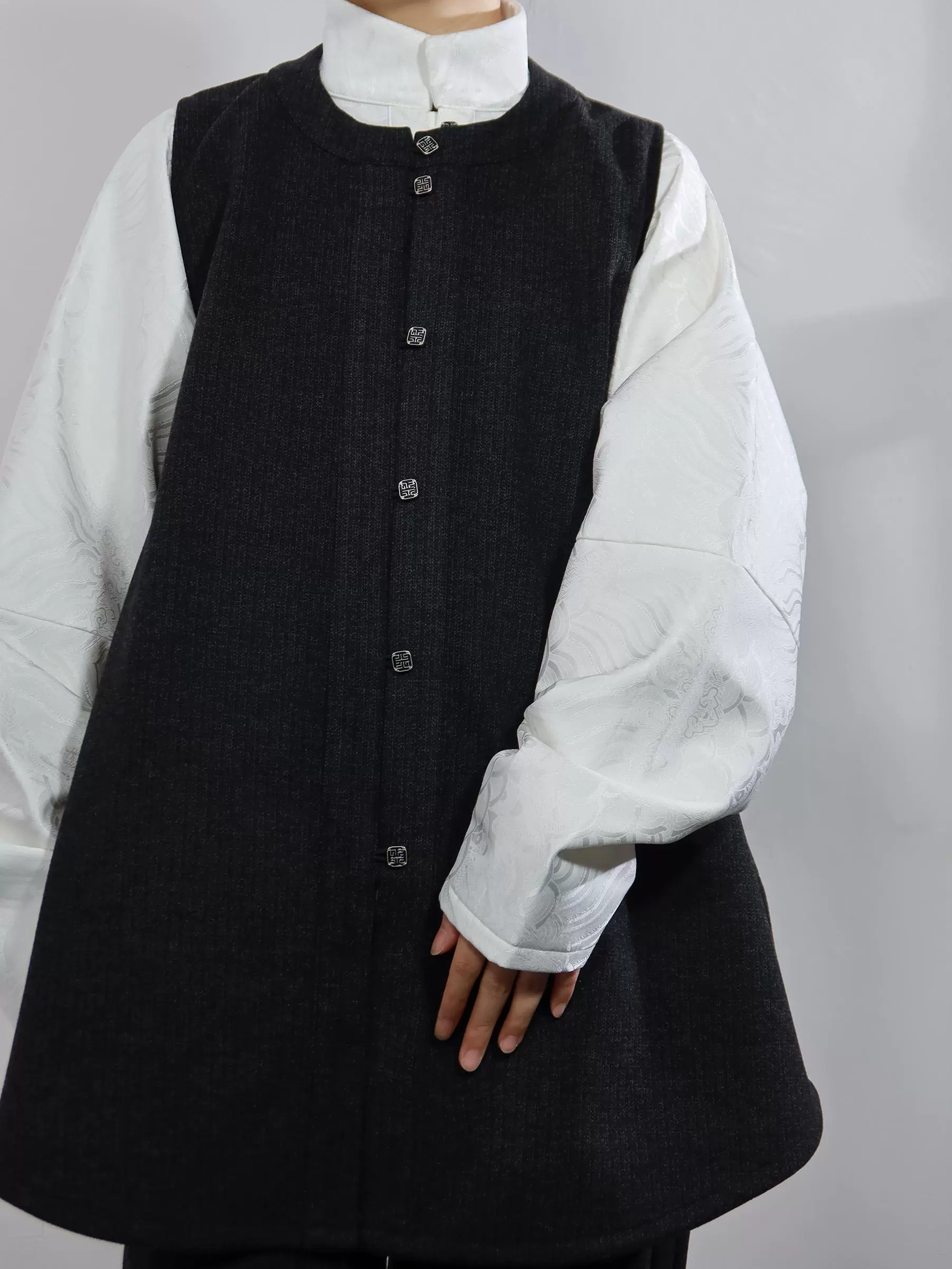 Long Lin 龙鳞 Dragon Scales Ming Dynasty Men's & Unisex Liling Duijin Ao Standing Collar Winter Top - Image 2