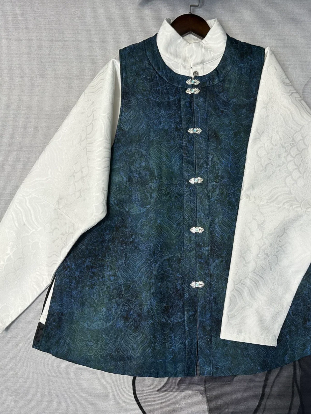 Long Lin 龙鳞 Dragon Scales Ming Dynasty Men's & Unisex Liling Duijin Ao Standing Collar Winter Top - Image 4