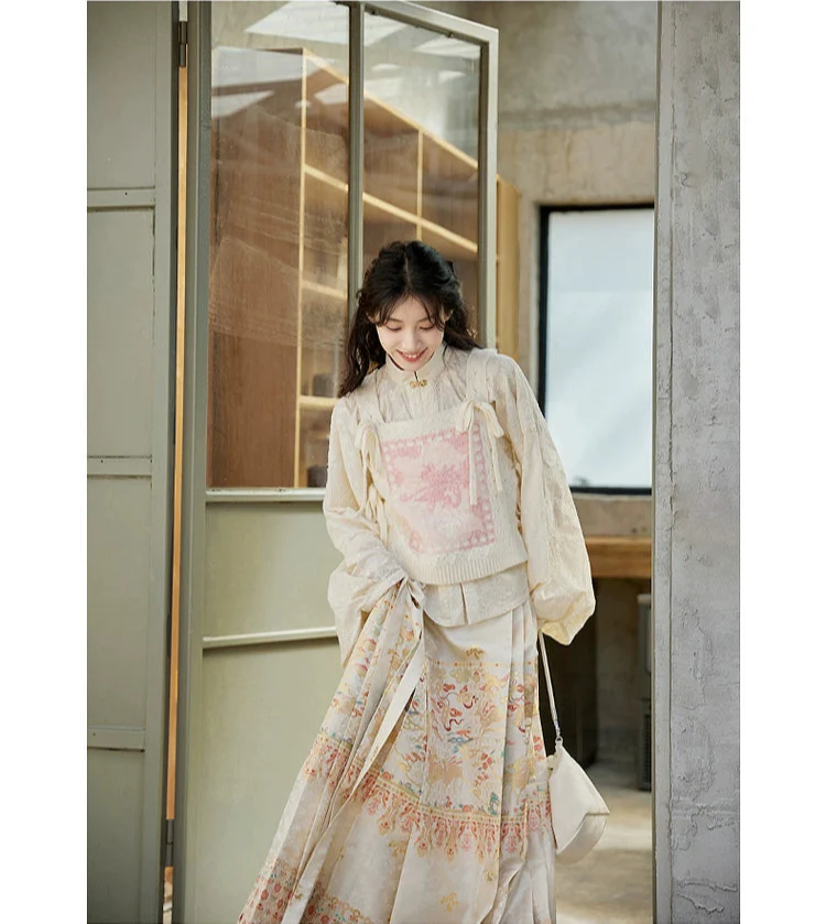 Lu Lu 陆陆 Deer Deer Modernized Ming Dynasty Knit Zhuyao & Mamian Skirt Set - Image 11
