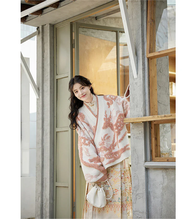 Lu Lu 陆陆 Deer Deer Modernized Ming Dynasty Knit Zhuyao & Mamian Skirt Set - Image 14