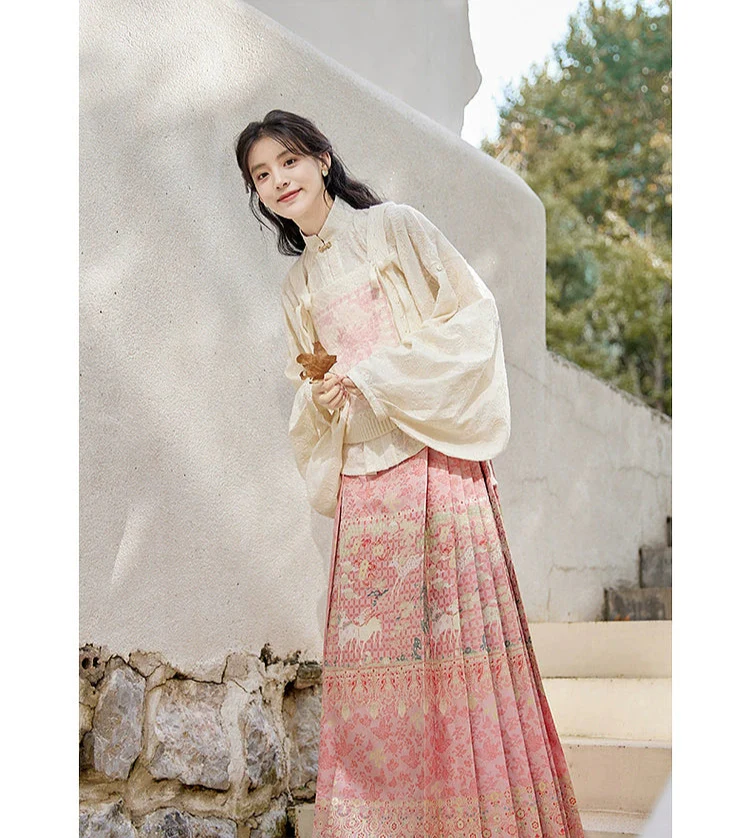 Lu Lu 陆陆 Deer Deer Modernized Ming Dynasty Knit Zhuyao & Mamian Skirt Set - Image 8