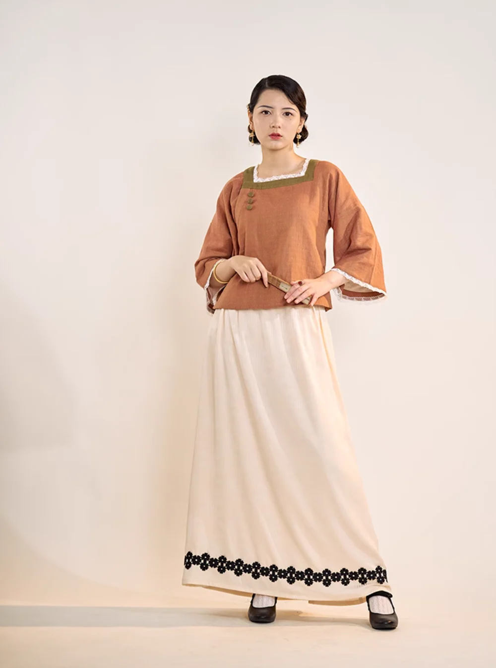 Meng Tan 梦田 Field of Dreams 1920s Restoration Square Collar Bell Sleeve Top - Image 10