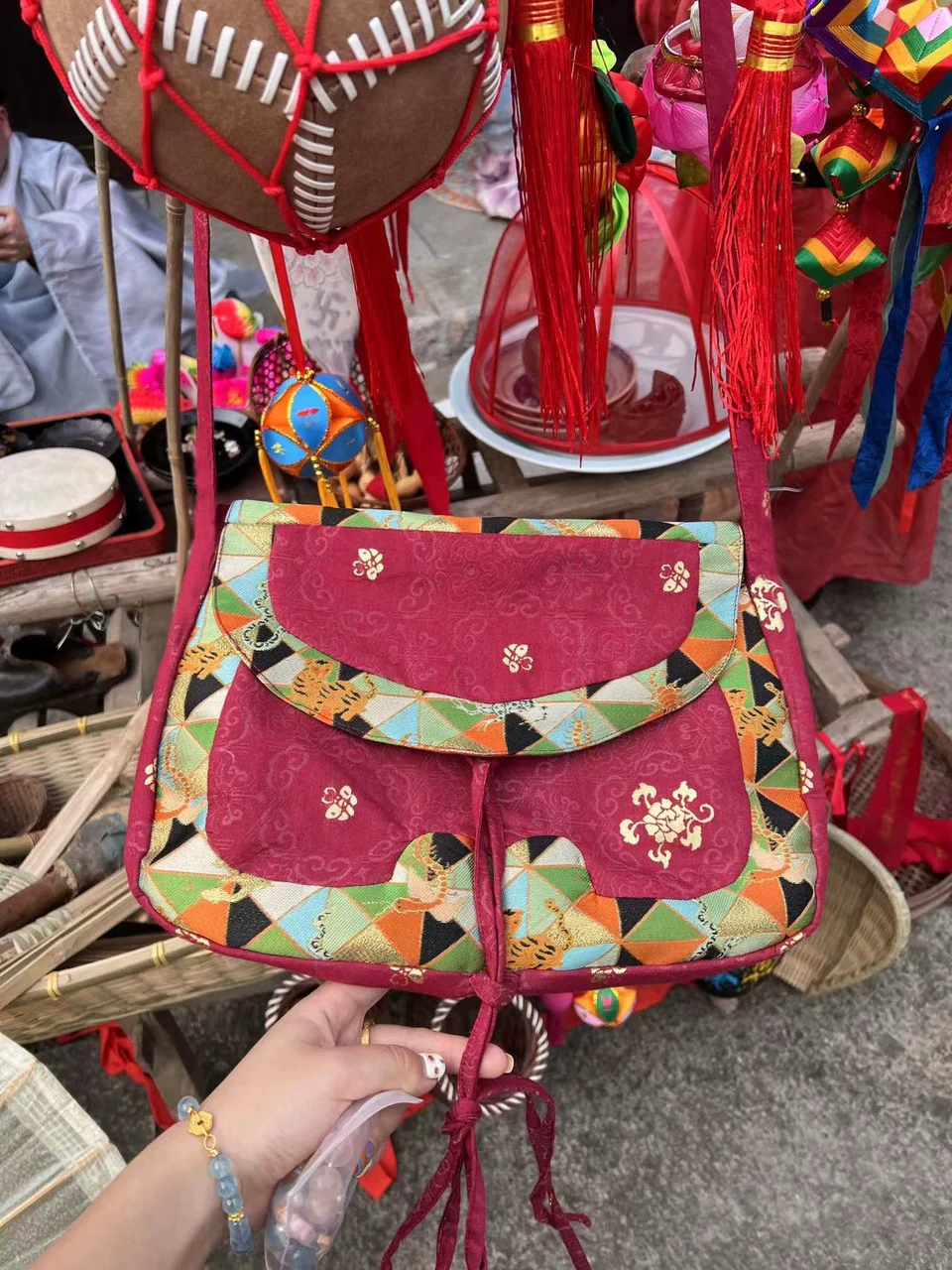 Ming Chu 明初 Early Ming Reproduction Brocade Shoulder Bag - Image 5