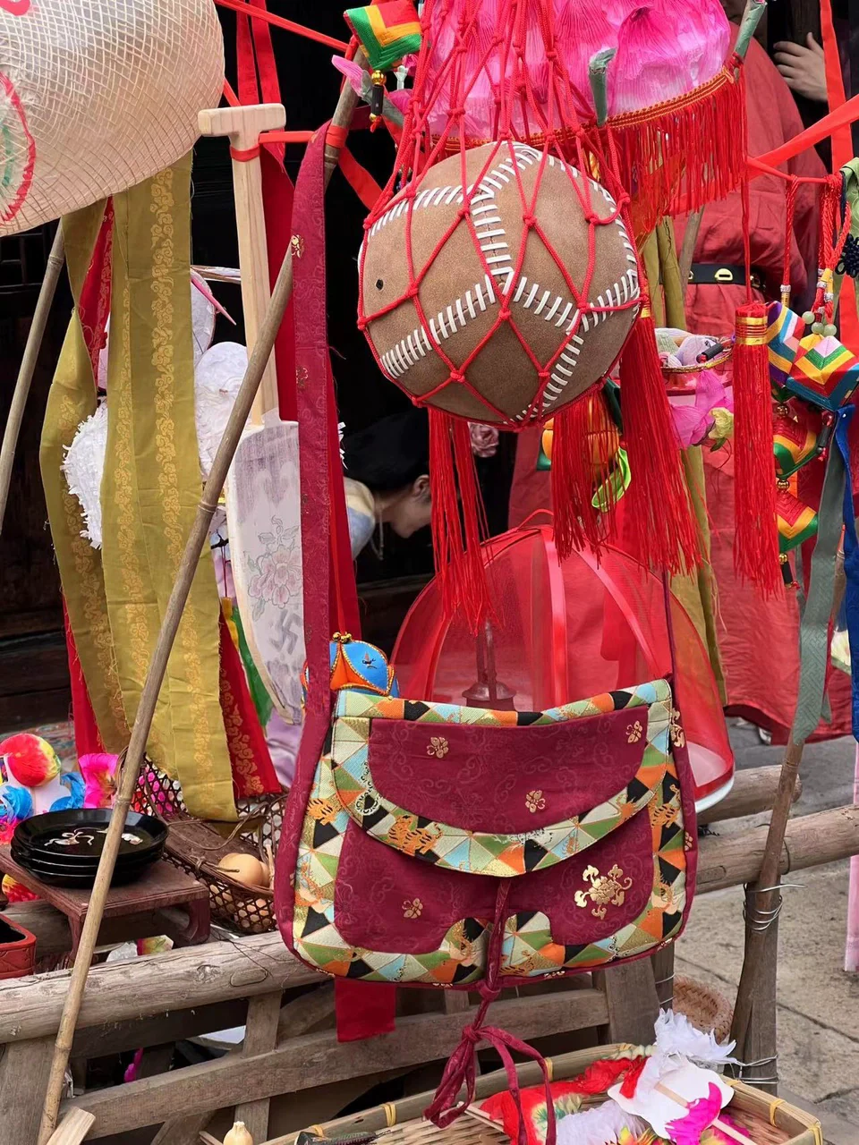 Ming Chu 明初 Early Ming Reproduction Brocade Shoulder Bag - Image 6