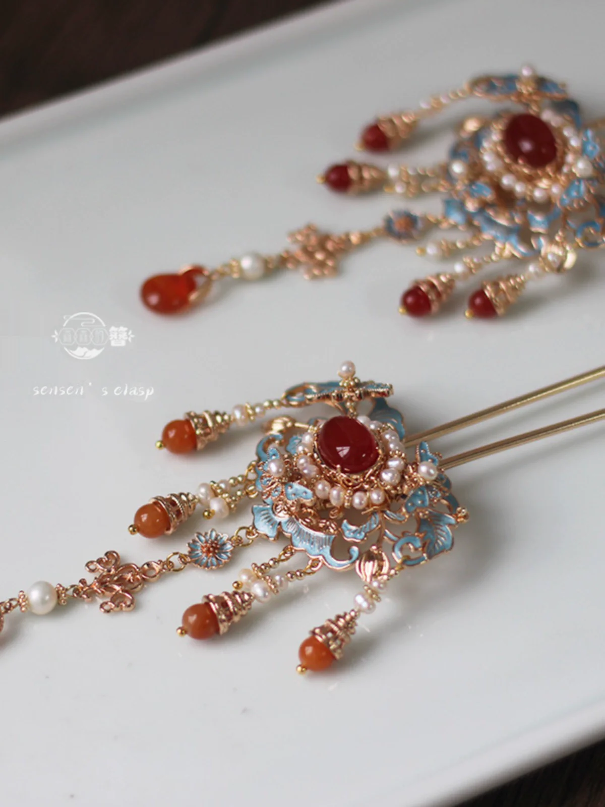 Moshang Yan 陌上烟 Mist on the Country Path Bian Zan Side Tassel Hairpin - Image 3