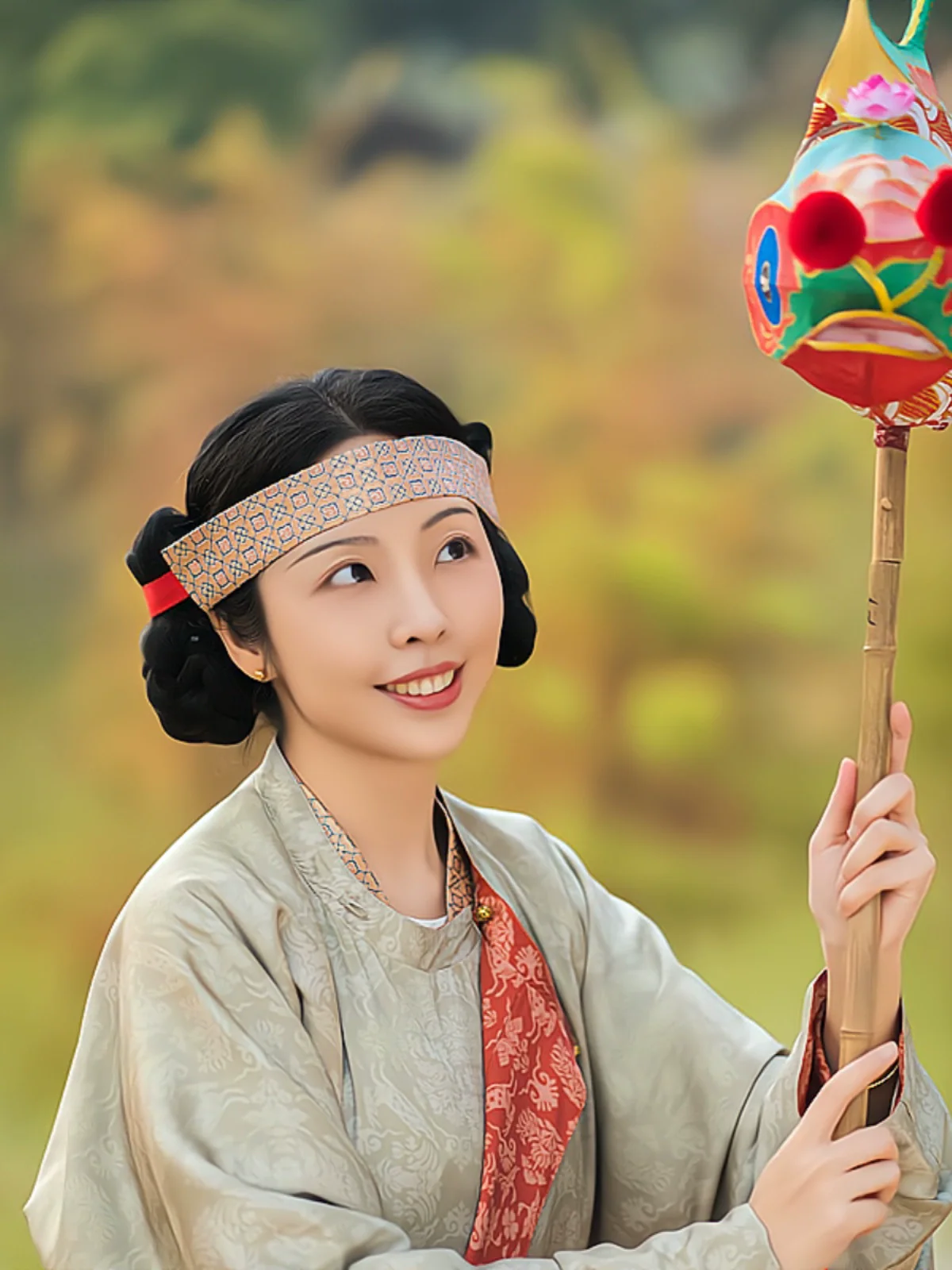 Mo'e 抹额 Tang Brocade Headband - Image 4