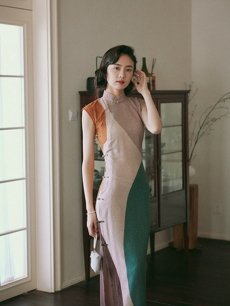 Molan Di 莫兰迪 Morandi Abstract Midcentury Daily Cap Sleeve Qipao - Image 3