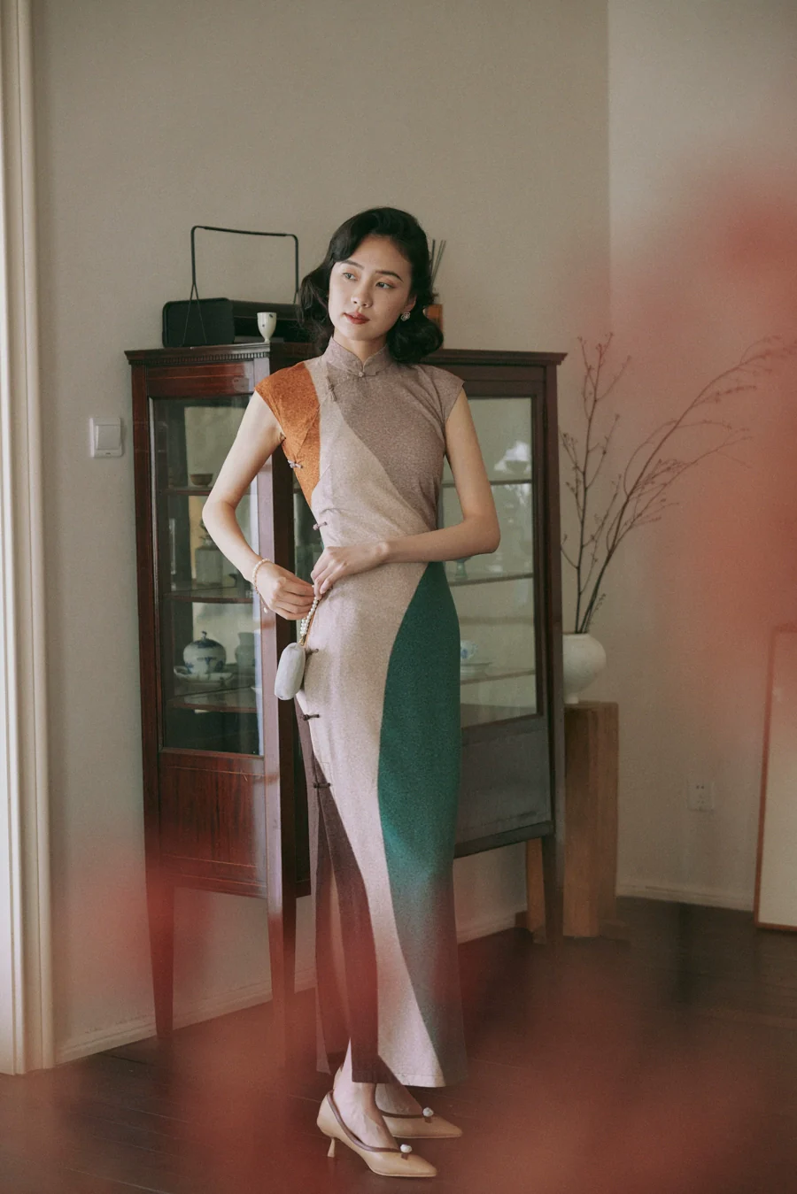 Molan Di 莫兰迪 Morandi Abstract Midcentury Daily Cap Sleeve Qipao - Image 6