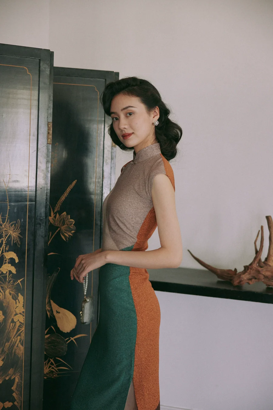 Molan Di 莫兰迪 Morandi Abstract Midcentury Daily Cap Sleeve Qipao - Image 7
