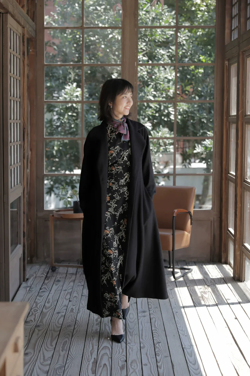 Mu Feng 沐风 Pure Wind 1930s Inspired Wool Blend A-line Trench Coat - Image 6