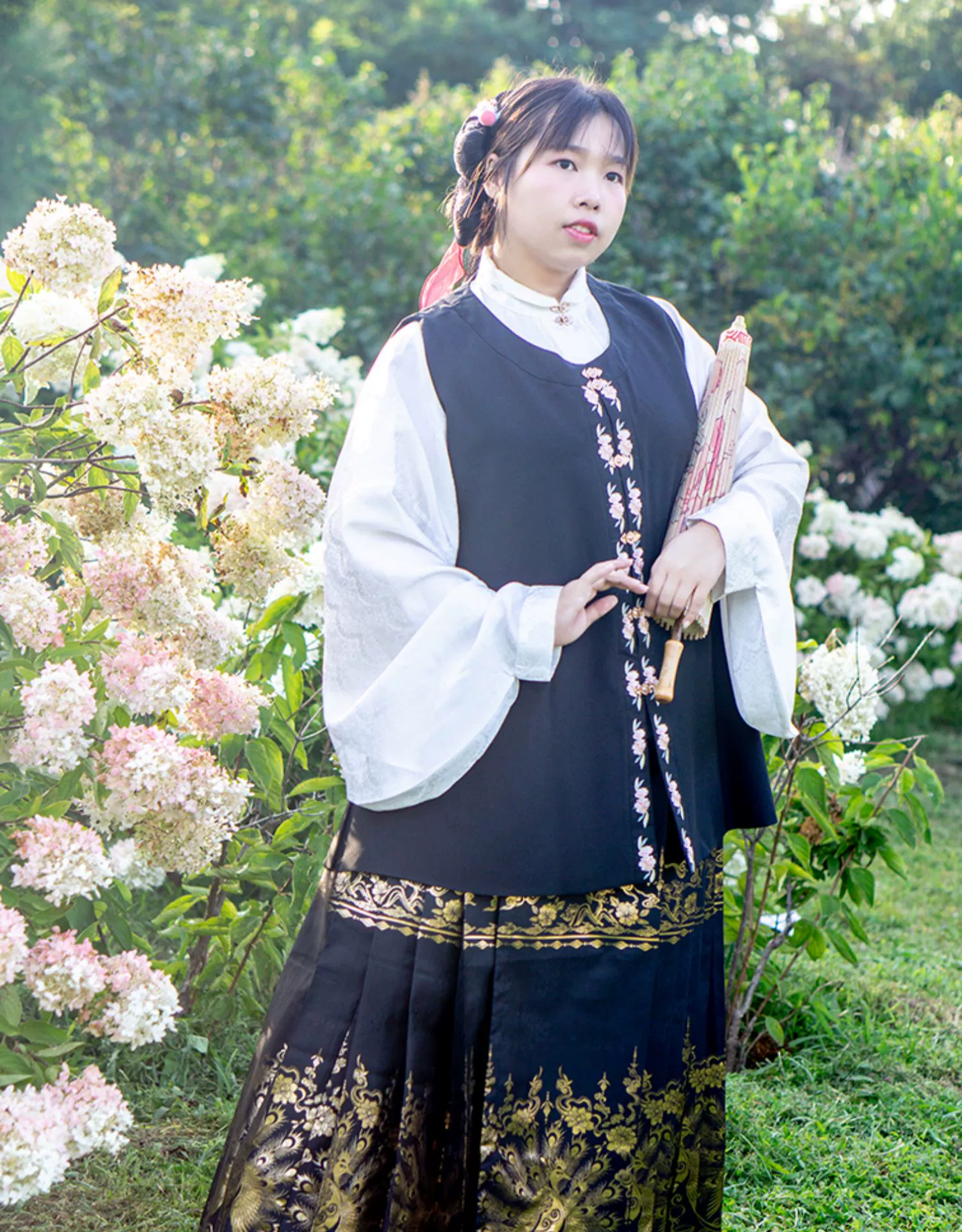 Mulu 母鹿 Doe Ming Dynasty Plus Size Round Collar Embroidered Daily Bijia Vest - Image 4
