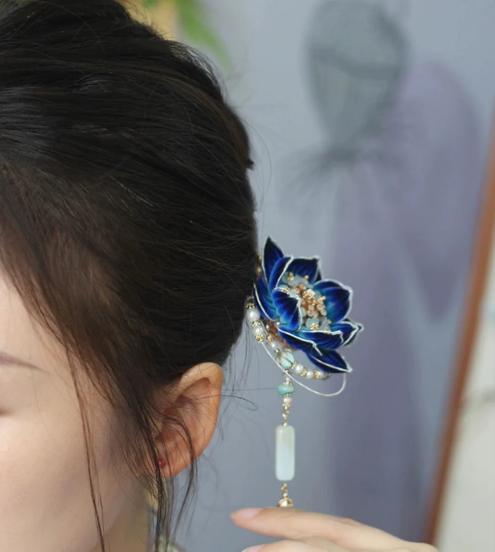Nan Feng 南风 Southern Winds Velvet Flower Hairpins - Image 6