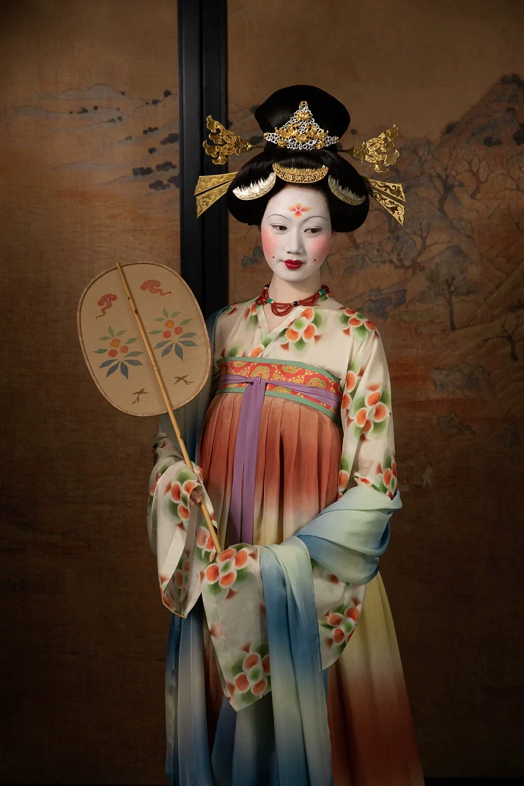 Ode to Dunhuang 敦煌颂 Late Tang Buddhist Donor Mulberry Silk Recreation Qixiong Ruqun - Image 5