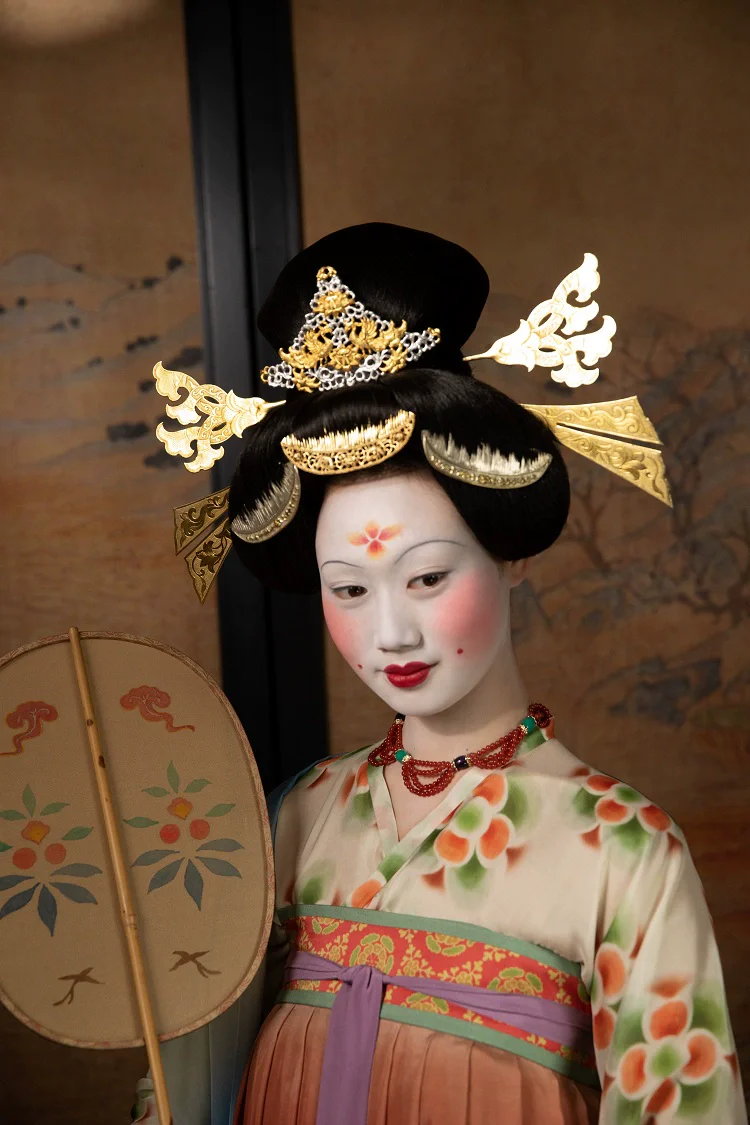 Ode to Dunhuang 敦煌颂 Late Tang Buddhist Donor Mulberry Silk Recreation Qixiong Ruqun - Image 6