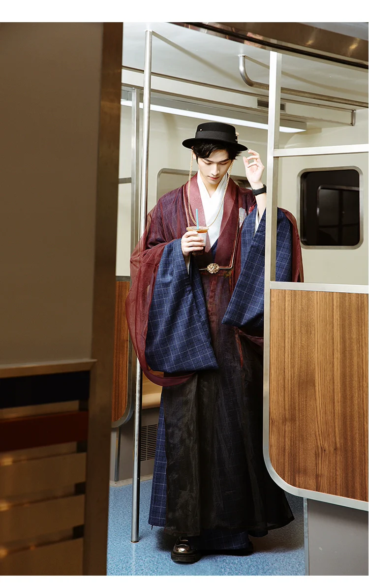 Out of Place 格格不入 Modernized Ming Dynasty Men's & Unisex Daopao Pifeng Set - Image 5