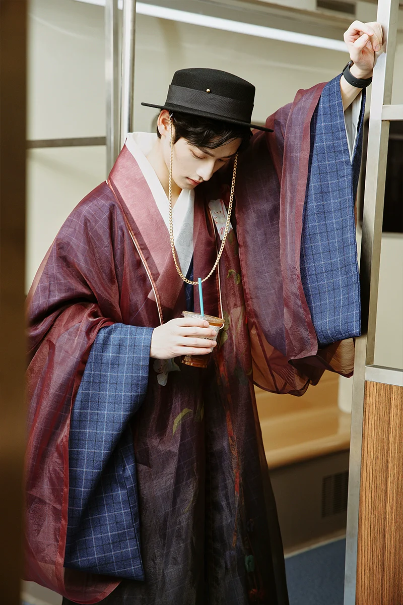 Out of Place 格格不入 Modernized Ming Dynasty Men's & Unisex Daopao Pifeng Set - Image 6