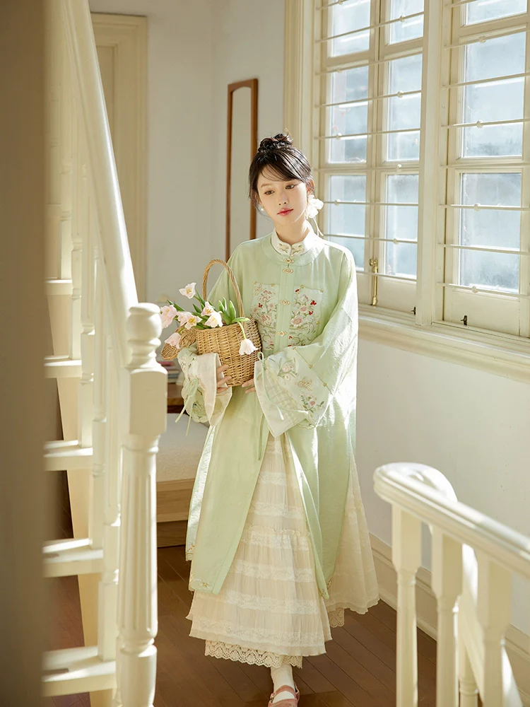 Paradise 天堂 Modernized Ming Dynasty Yuanling Changshan Mamian Spring Aoqun Set - Image 3