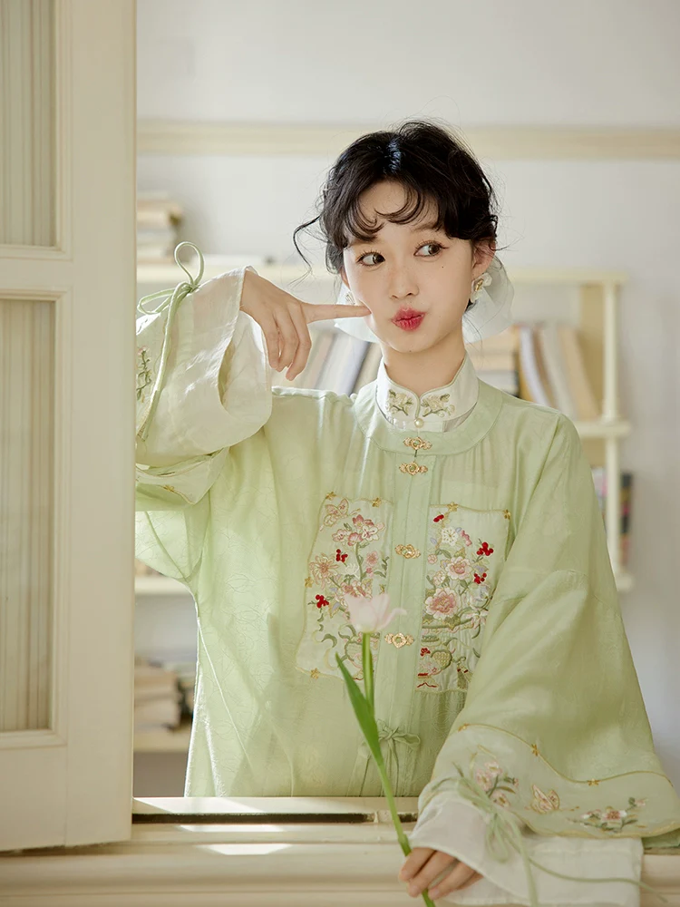 Paradise 天堂 Modernized Ming Dynasty Yuanling Changshan Mamian Spring Aoqun Set - Image 4
